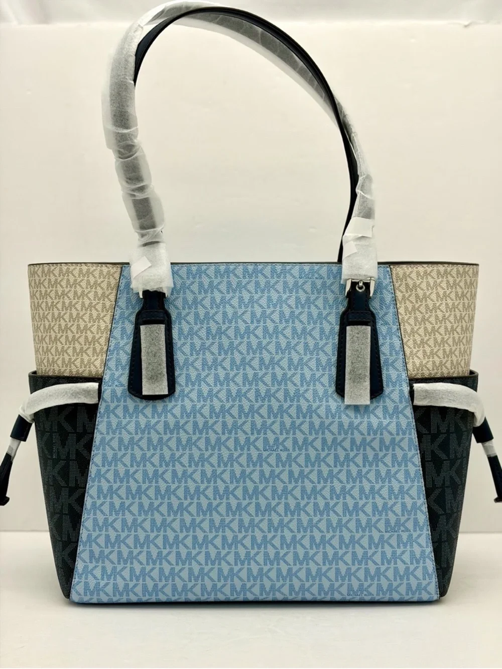 Michael Kors Voyager Lg Color-Block Signatr Logo EW Shoulder Tote Pale Ocean NWT